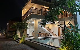 Lovecho Villa & Room Unit Canggu