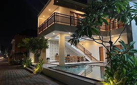 Lovecho Villa & Room Unit Canggu